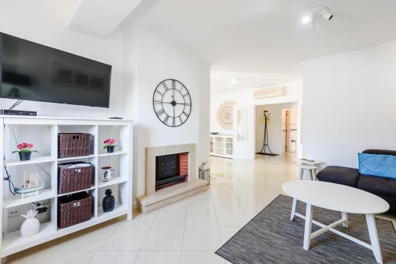 Amazing Apartment In Albufeira Extérieur photo