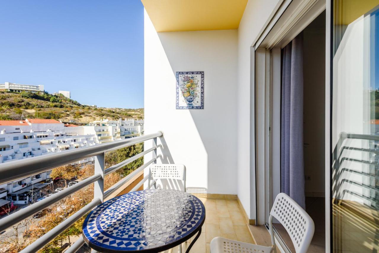 Amazing Apartment In Albufeira Extérieur photo