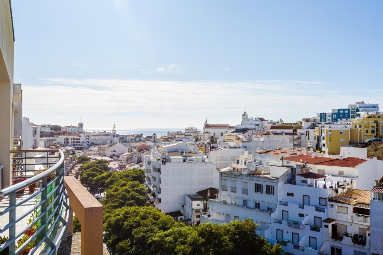 Amazing Apartment In Albufeira Extérieur photo