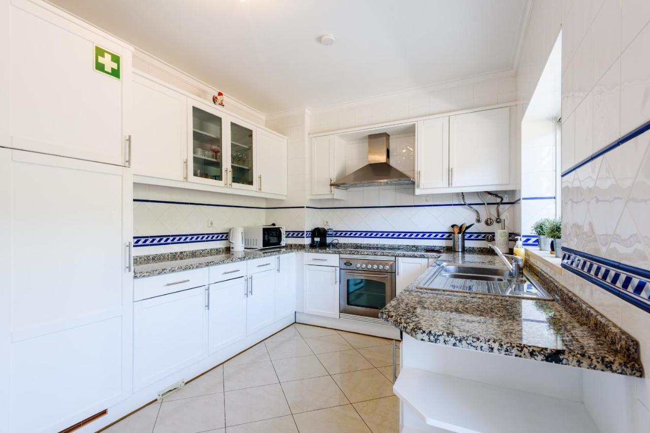 Amazing Apartment In Albufeira Extérieur photo